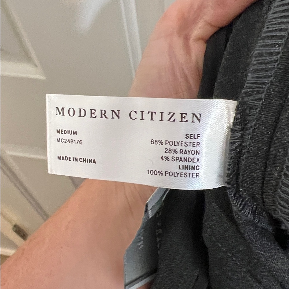 Modern Citizen Black Wide-Leg Cargo Pants - Picture 11 of 11
